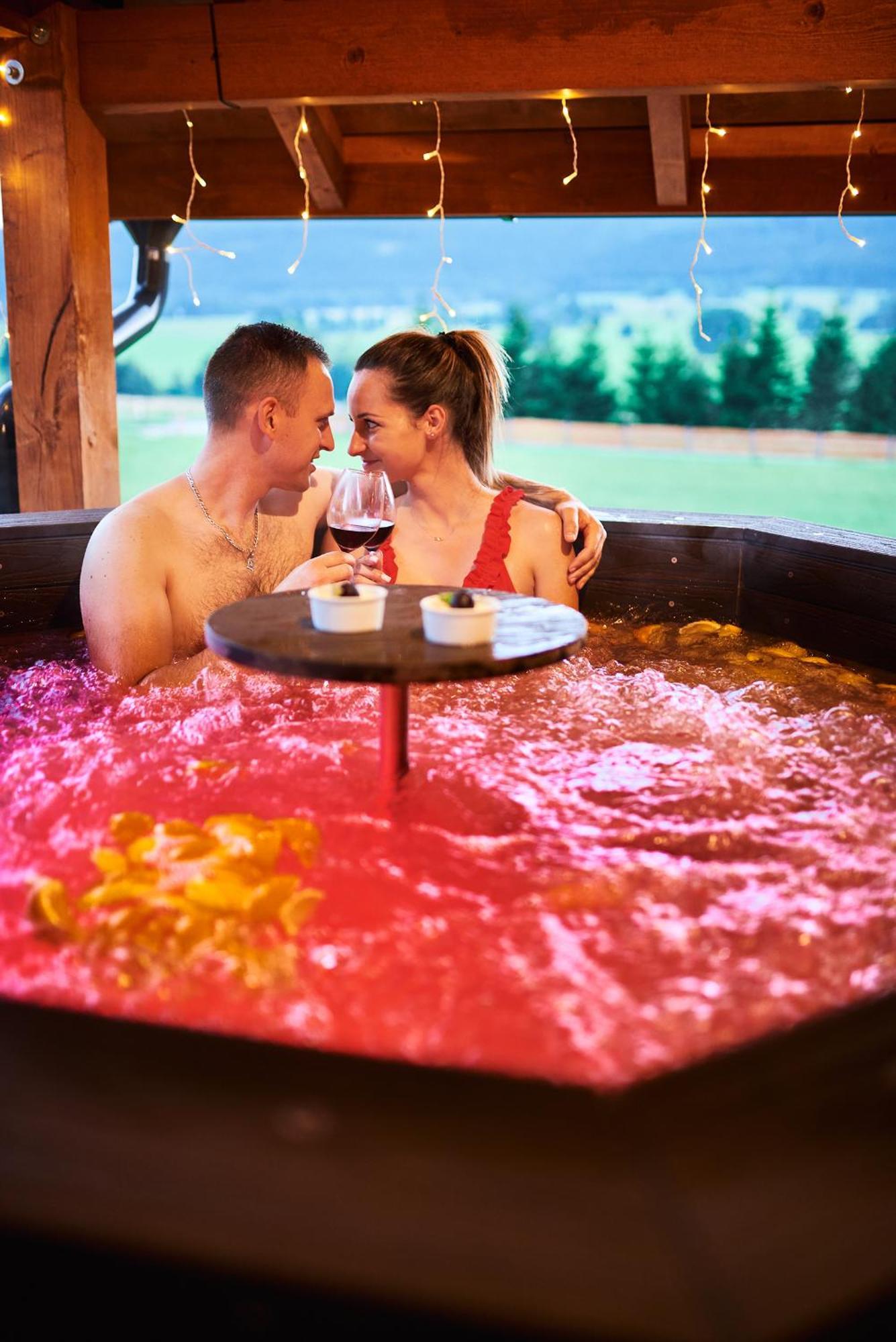 Osada Orlica Klimatyczne Domki Z Widokiem Na Gory I Termalnym Spa Sauna Jacuzzi 4 Km Od Zieleniec Ski Arena Lasowka 外观 照片